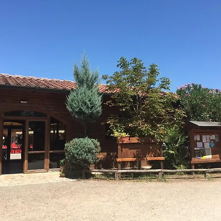 Paradiso キャンプ場 3*