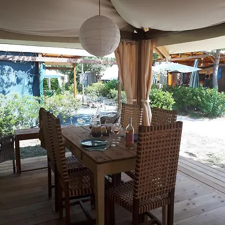 Paradiso Kamp alanı 3*