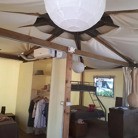 Paradiso Kamp alanı Viareggio